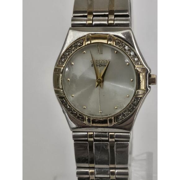 Ladies Citizen Eco-Drive 16 Genuine Diamonds E030-H26547 Watch Runs Well Solar - Picture 3 of 8